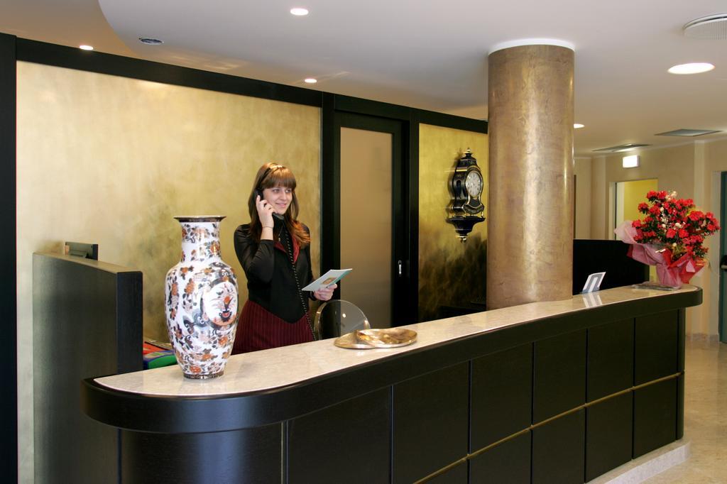Hotel 5 Vie 阿尔门诺－圣萨尔瓦托雷 外观 照片