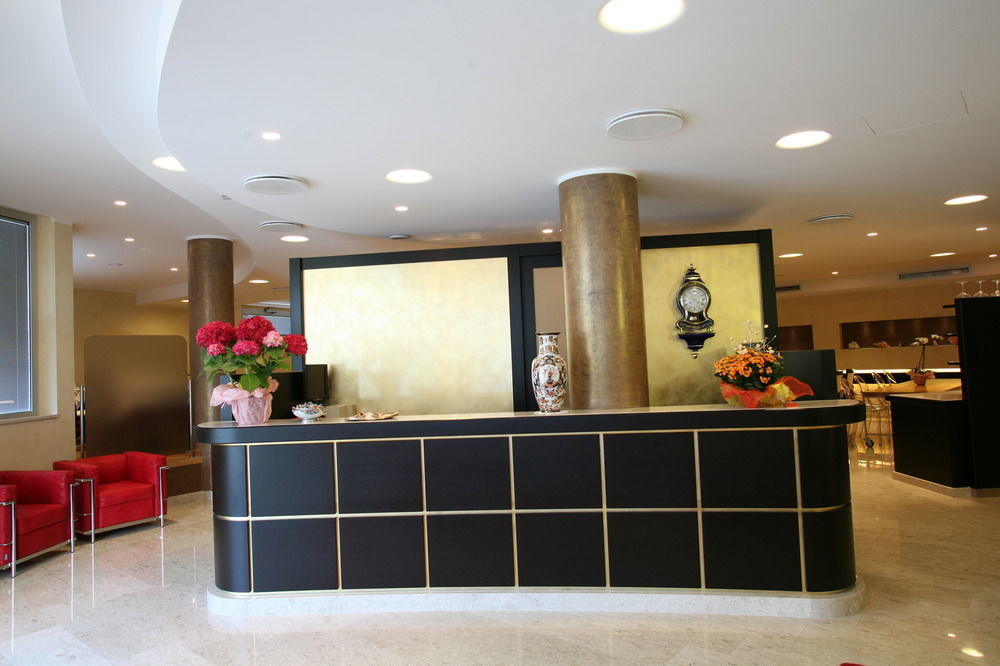 Hotel 5 Vie 阿尔门诺－圣萨尔瓦托雷 外观 照片